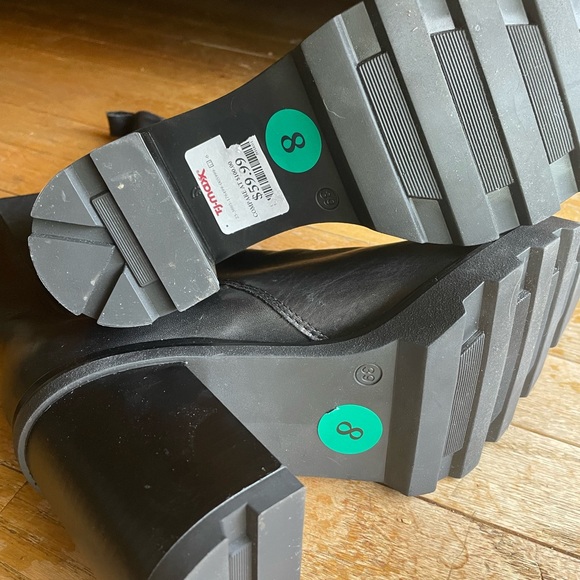 Annabella Black Ankle Boots - Picture 4 of 4